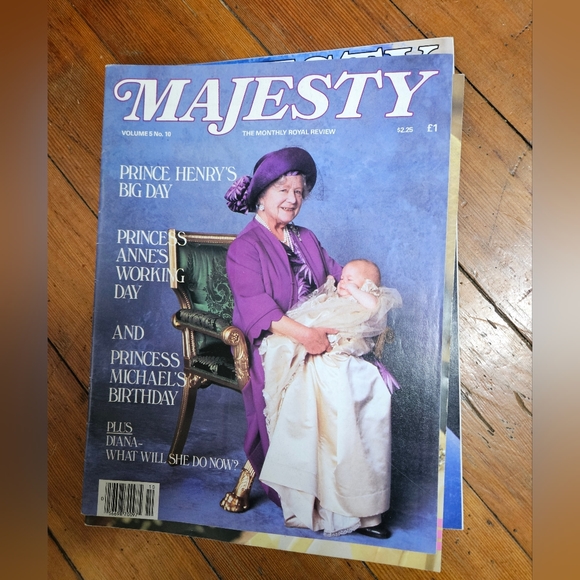 Queen Mother Majesty Magazines - Picture 4 of 5